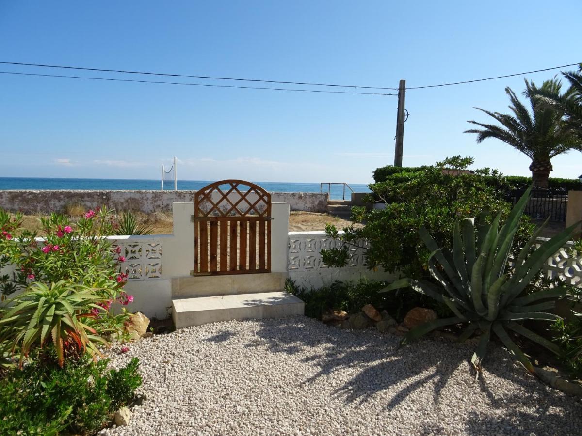 Villa At Seafront With Private Garden-655 Denia Exteriér fotografie